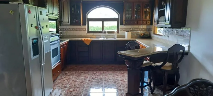 MORAVIA SAN JERONIMO VENDO CASA CON GRAN PROPIEDAD - Venta en Moravia — photo 3