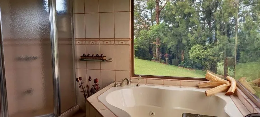 MORAVIA SAN JERONIMO VENDO CASA CON GRAN PROPIEDAD - Venta en Moravia — photo 5