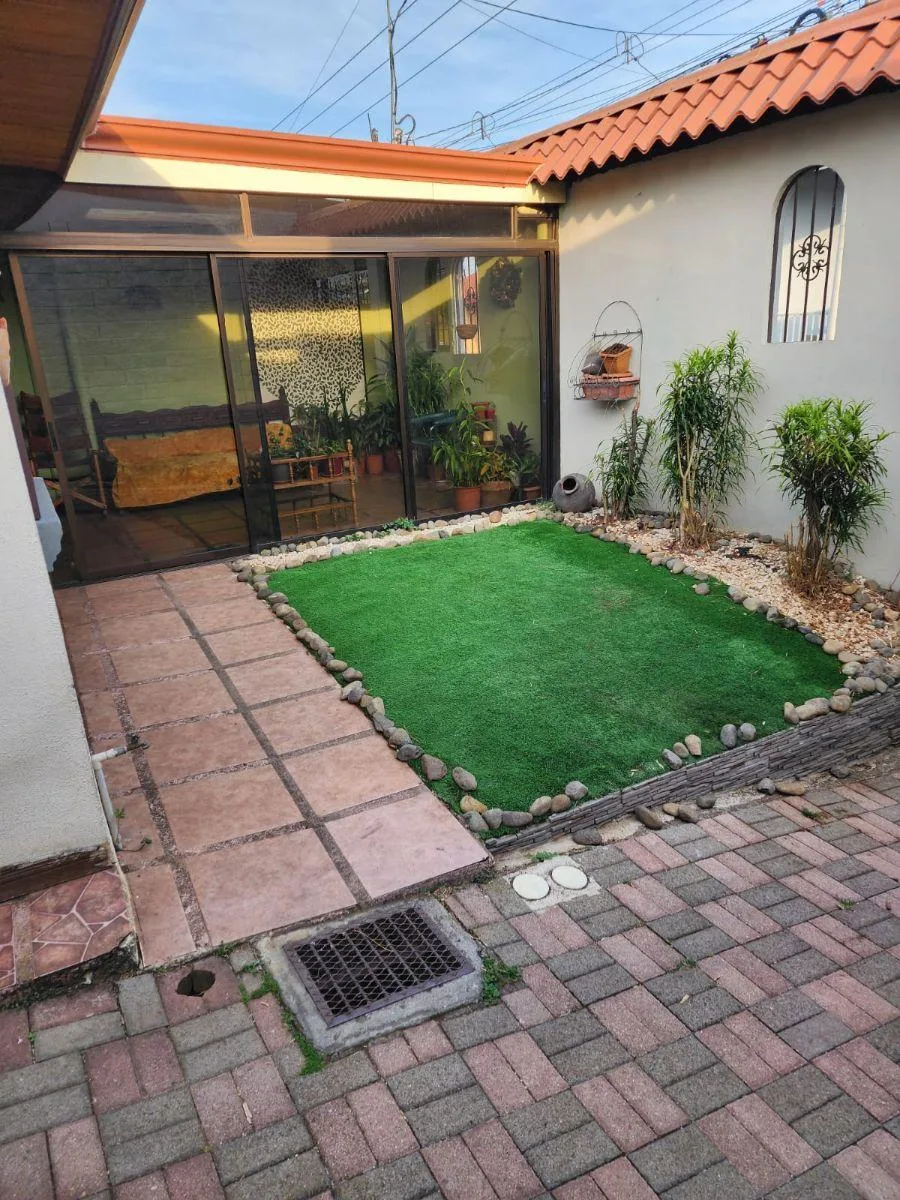 CityMax Vende Casa con Apartamento y local en Barva Heredia - Venta en Barva