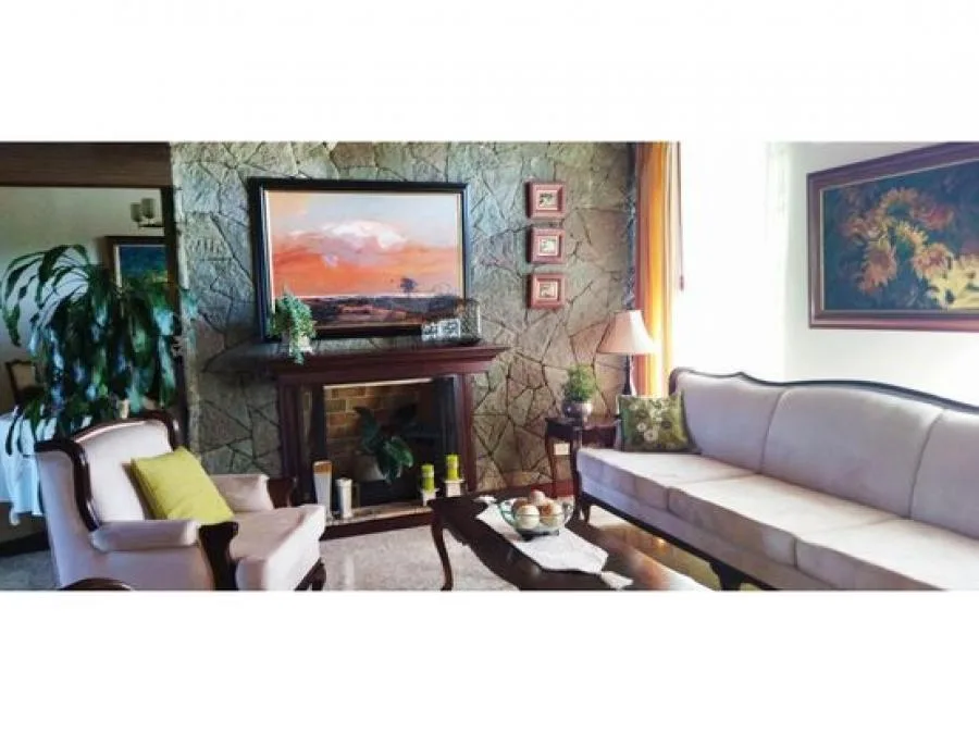 Casa esquinera  en Venta en Moravia, San Vicente-  5PJG7098776  - Venta en Moravia