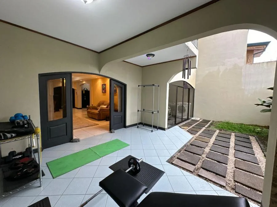 Venta de casa en Residencial Privado en Coronado $250,000 #SO009 - Venta en Vasquez de Coronado