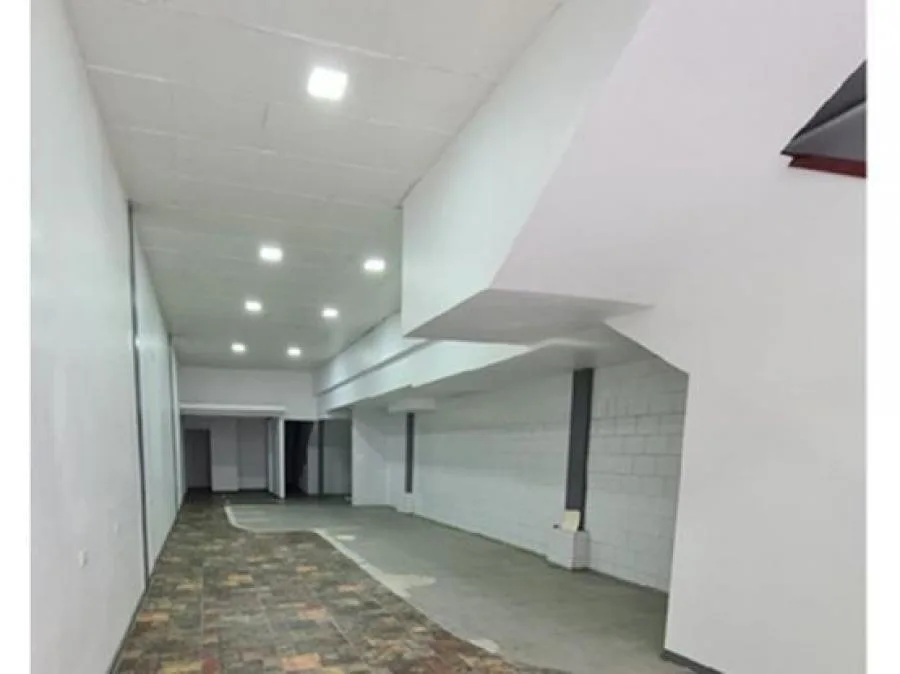 ALQUILER DE LOCAL, SAN JOSÉ, AVENIDA SEGUNDA - Alquiler / Renta en San José — photo 4
