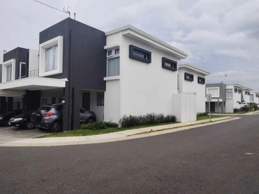 CASA EN VENTA EN HEREDIA, cod: CTL MLS #25-64 - Venta en Heredia