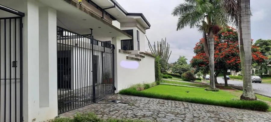 venta de casa en san jose canton escazu - Venta en Escazú