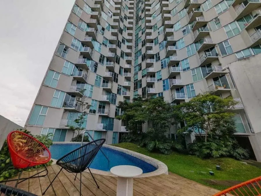 Venta de apartamento en piso 8 de torre SECRT, Sabana US$ 145,000 #TO4879 - Venta en Pavas