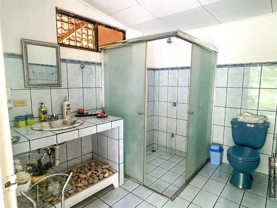 Venta de Amplia Casa con Piscina en Turrubares. RAH 26-421  - Venta en Turrubares — photo 3
