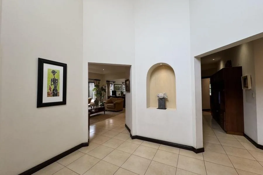 Venta de casa en condominio Los Hidalgos, Santo Domingo de Heredia #CZ003 USD 580 000 - Venta en Santo Domingo — photo 4