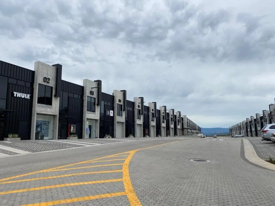 MLS-24-67 LS ALQUILER BODEGA SAN RAFAEL ESCAZU  - Alquiler / Renta en Escazú