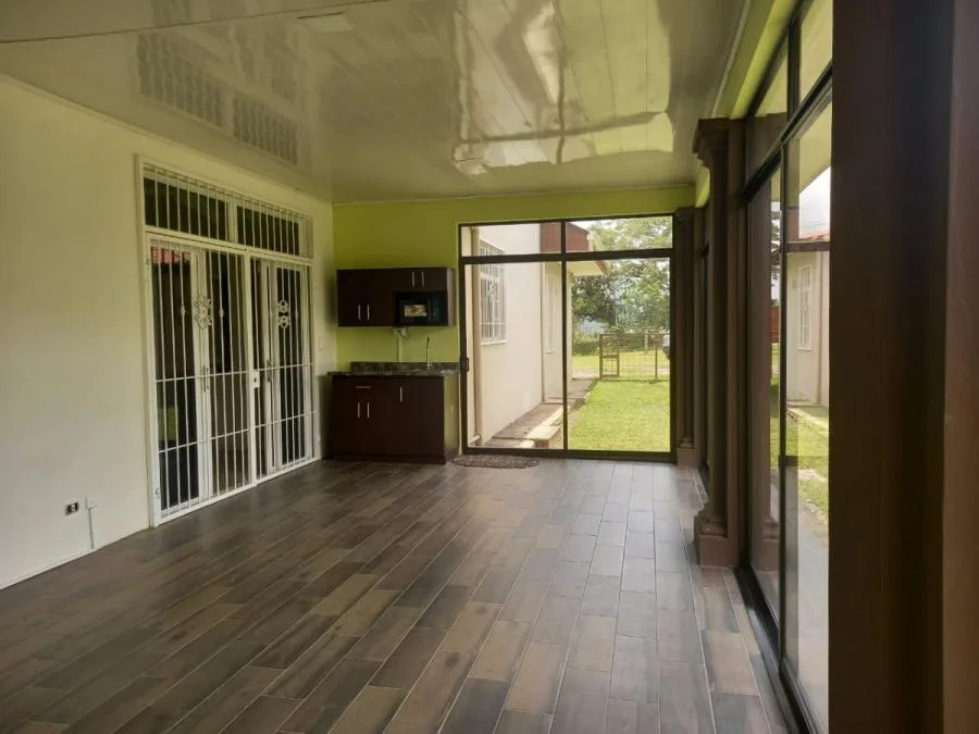 SAN JOSE CORONADO VENDO CASA GRANDE $900.000 - Venta en Vasquez de Coronado — photo 2