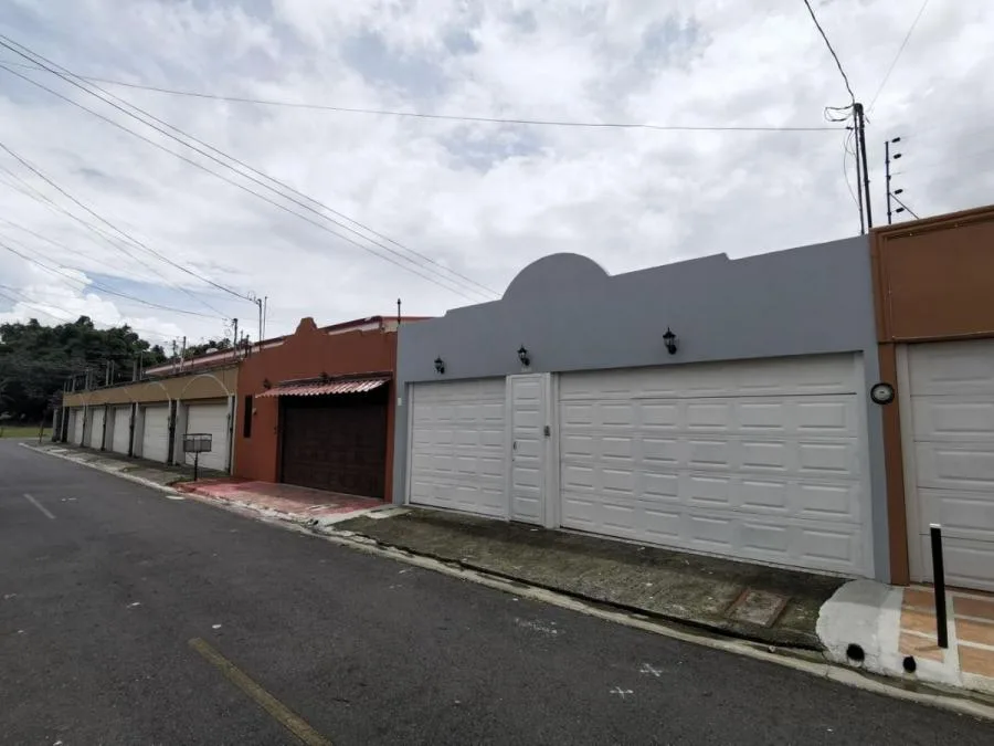 Casa en Venta en La Unión, Cartago RAH #22115 - Venta en La Unión