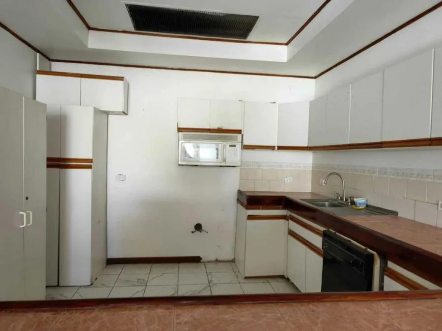 Venta de Casa en Bosques de Doña Rosa Belén Heredia Ideal para remodelar a su gusto MGA - Venta en Belén