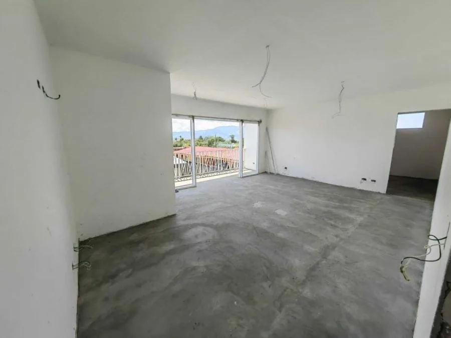 En Venta 2 Casas en Santo Domingo, Heredia MLS #23-1011 CL - Venta en Santo Domingo — photo 2