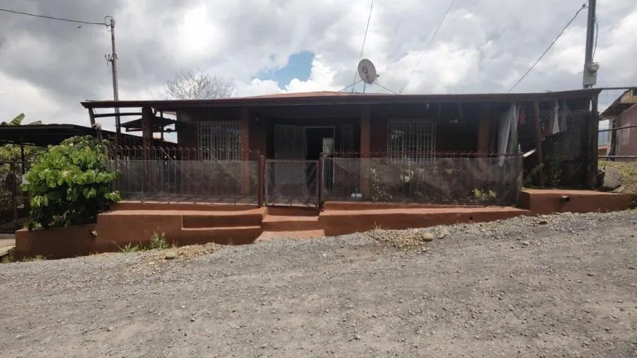 MLS-24-1689 LS VENTA CASA SANTA TERESITA TURRIALBA - Venta en SANTA TERESITA TURRIALBA