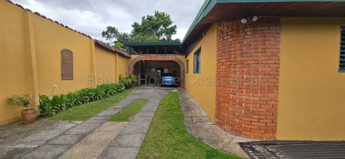 Venta casa amplia con lote 3404m² y apartamento independiente $670,000 #26-1827 GS - Venta en La Unión