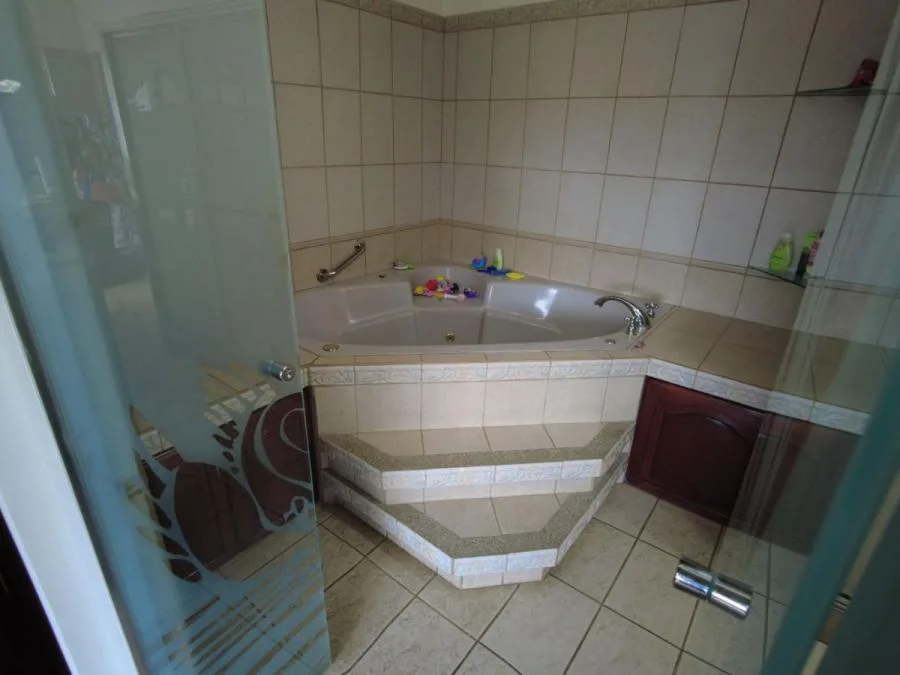 Casa en venta en San Isidro, Vazquez de Coronado. RAH 22-1500 - Venta en Vasquez de Coronado — photo 3