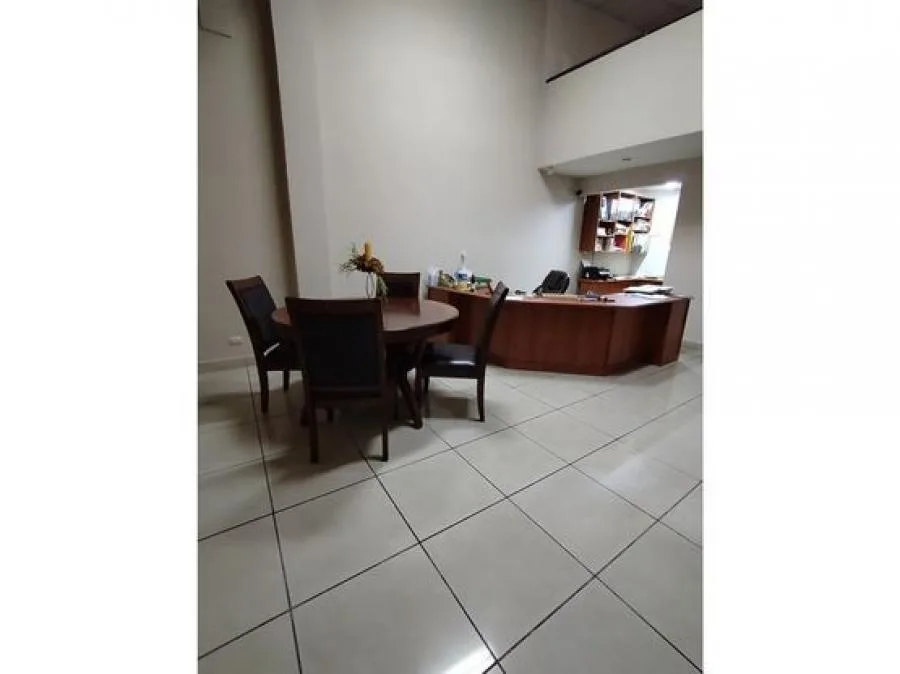 Edificio en Venta, en Goicoechea, Guadalupe, Uso Mixto, 5PJG9448317 - Venta en Goicoechea — photo 3