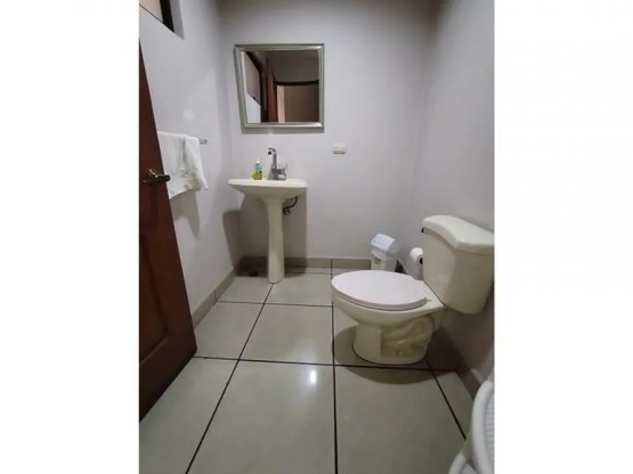Edificio en Venta, en Goicoechea, Guadalupe, Uso Mixto, 5PJG9448317 - Venta en Goicoechea — photo 4