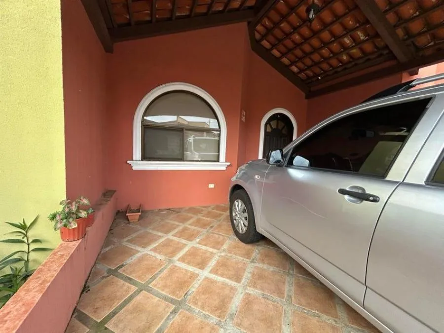 Venta de Casa en San Francisco de Heredia. RAH 25-499 - Venta en San Francisco