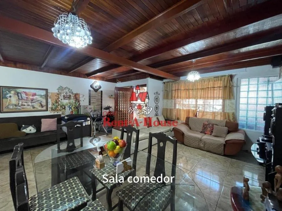 VENTA DE CASA EN DESAMPARADOS  PBR - Venta en Desamparados
