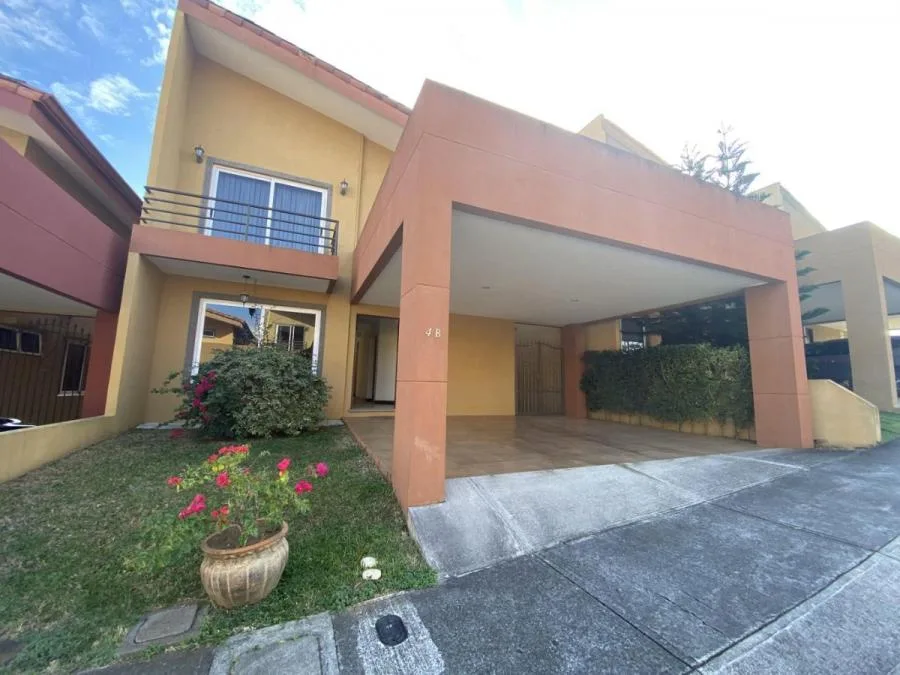 CASA EN VENTA EN SAN FRANCISCO DE HEREDIA RAH 231273  - Venta en San Francisco