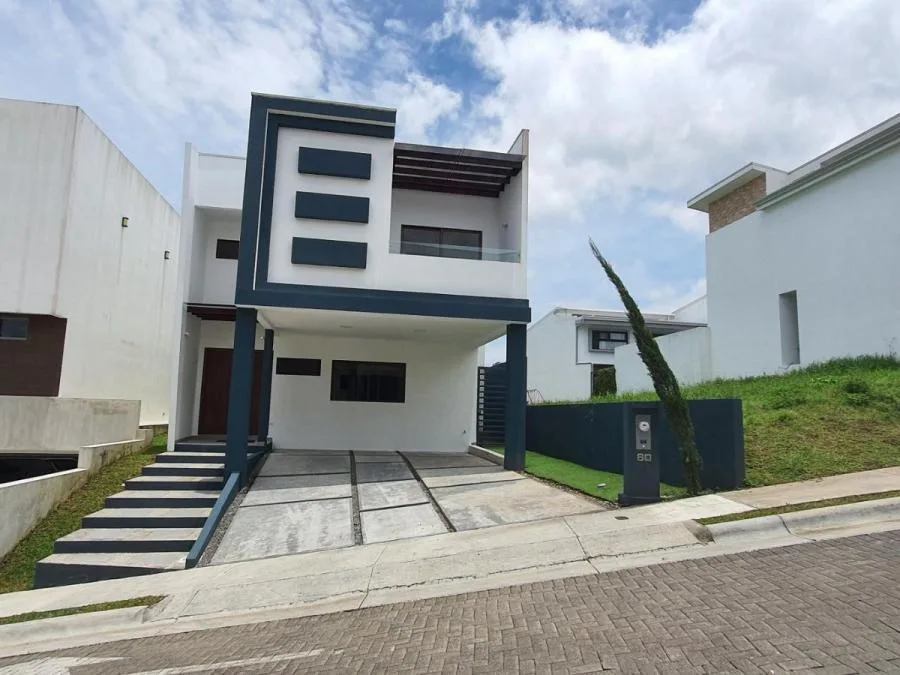 Casa en venta en Granadilla, Curridabat. RAH 23-1230 - Venta en Curridabat