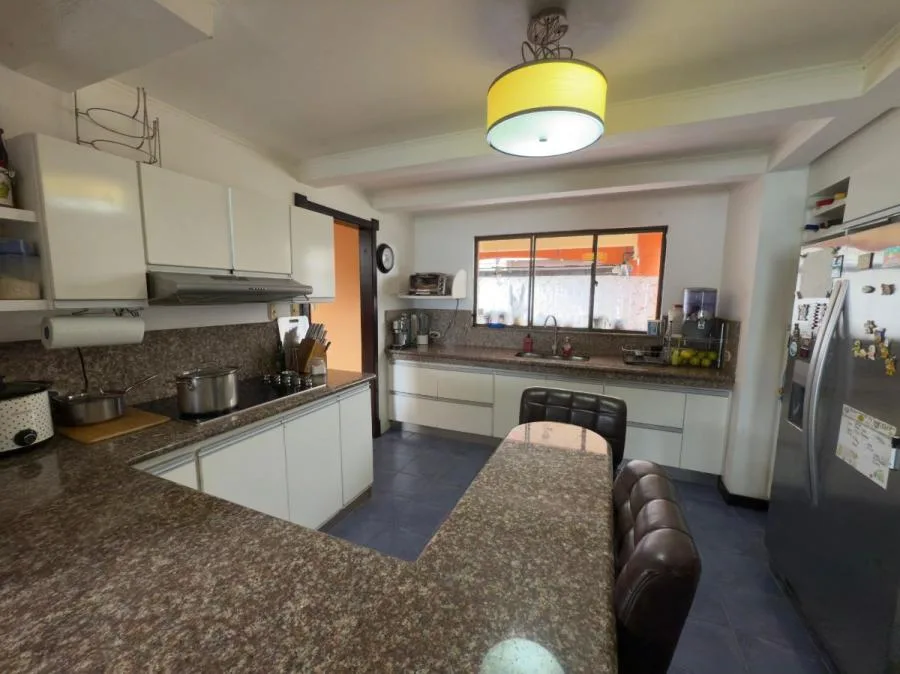 Venta de casa en Residencial Privado en Santo Domingo de Heredia #DE012 $330,000 - Venta en Santo Domingo — photo 2