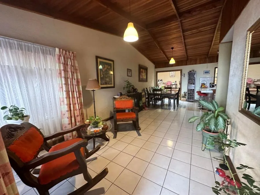 CASA EN VENTA, ESCAZÚ, Cod#23-3298 - Venta en Escazú
