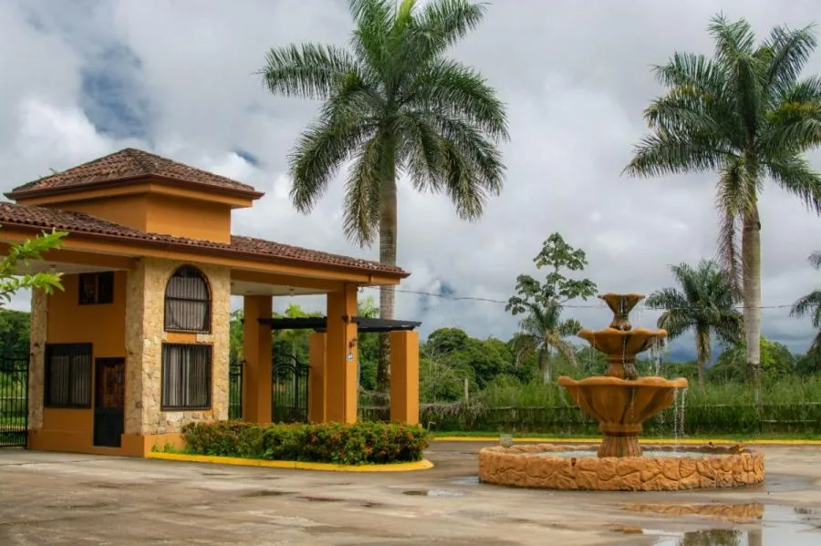 VENTA DE LOTE QUINTA, LIMÓN, GUÁPILES, POCOCÍ, QUINTAS EL CORINTO - Venta en Guápiles