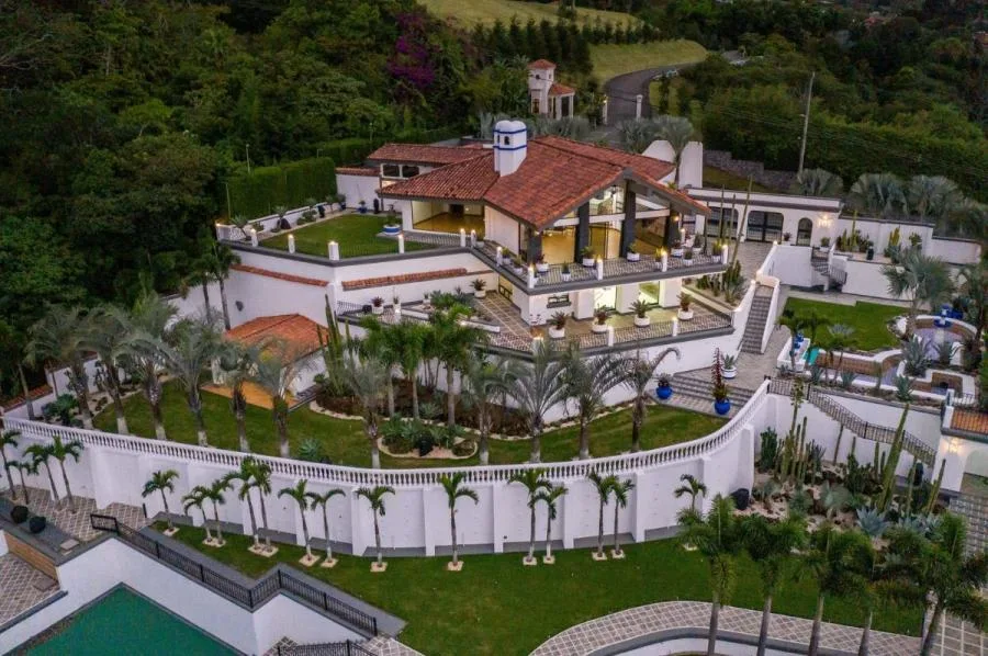 Venta de Casa en Escazú-San Rafael. RAH 26-1729 - Venta en Escazú