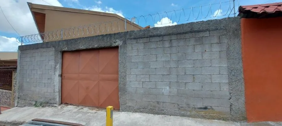 Venta de Casa en Oreamuno, Cartago. RAH 25-264 - Venta en Oreamuno