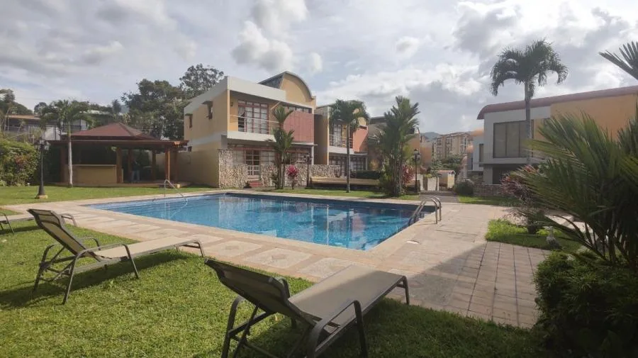 Venta de casa en condominio en Alajuelita MGA - Venta en Alajuelita