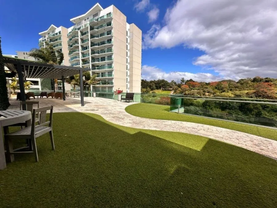 Alquiler de Magnifico Apartamento en Rohrmoser / Mls. 26-1259 OFC JB - Alquiler / Renta en San José