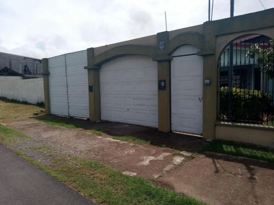 Casa en Venta en LLanos de Santa Lucía, Paraíso de Cartago RAH #222358 - Venta en Paraíso