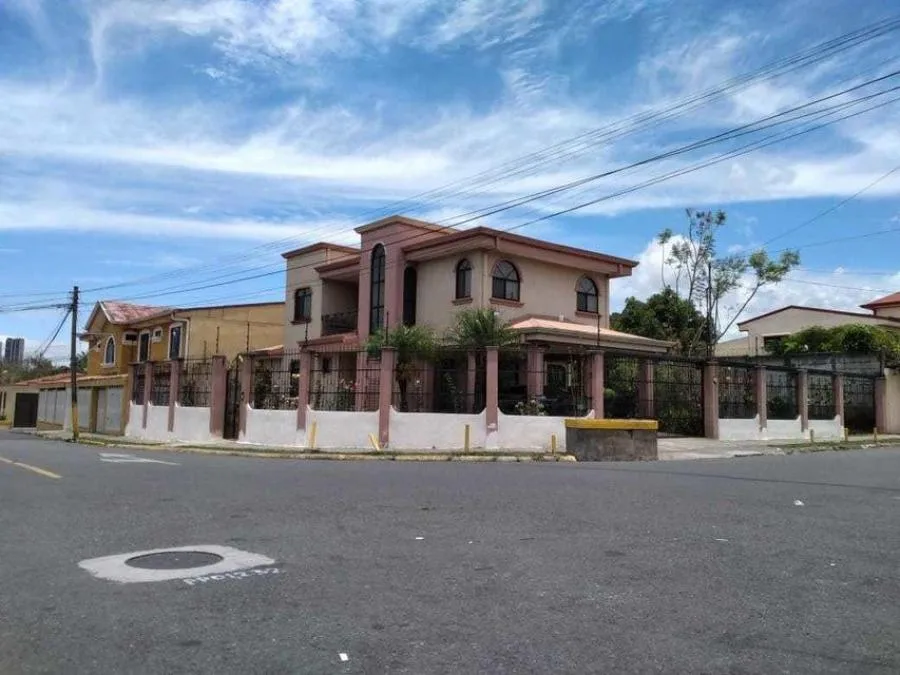 Casa en venta en Curridabat, San José. RAH 23-418 - Venta en Curridabat