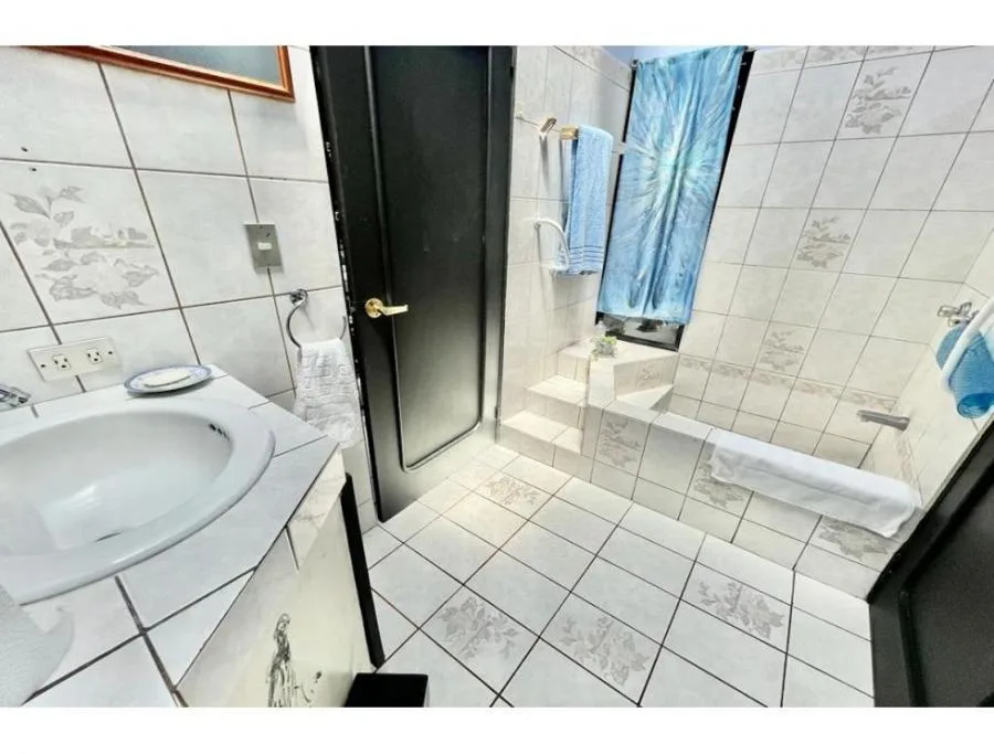 Venta de casa en sector La Granja, San Pedro US$265,000 #JM42 - Venta en San Pedro — photo 5