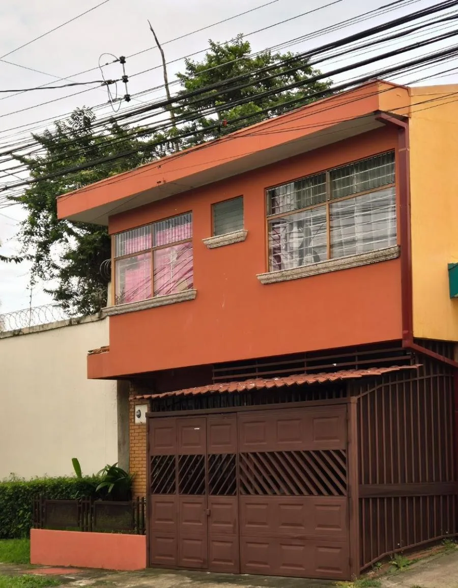 Venta de casa con uso mixto en Sabana Sur, San José $200.000  $NE001 - Venta en San José