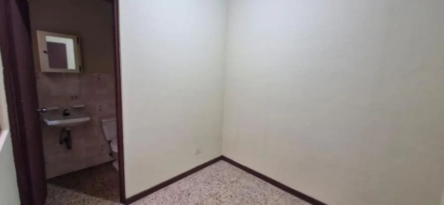 Venta de casa con uso mixto en Sabana Sur, San José $200.000  $NE001 - Venta en San José — photo 2