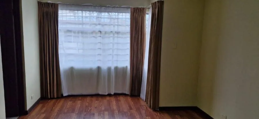 Venta de casa con uso mixto en Sabana Sur, San José $200.000  $NE001 - Venta en San José — photo 5
