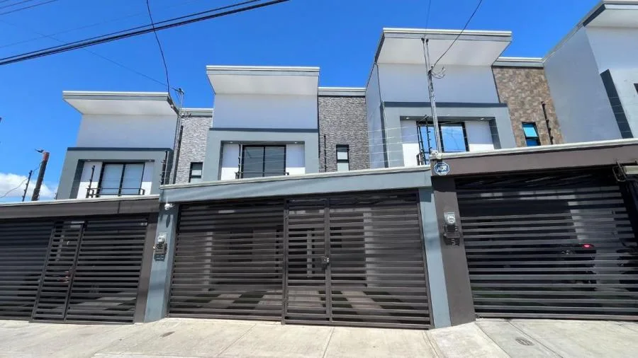 Venta de Casa en San Francisco de Heredia. RAH 25-1395 - Venta en San Francisco