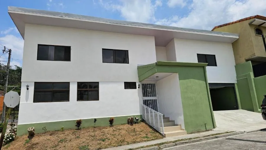 CASA EN VENTA, SANTA ANA, Cod#24-1407 - Venta en Piedades