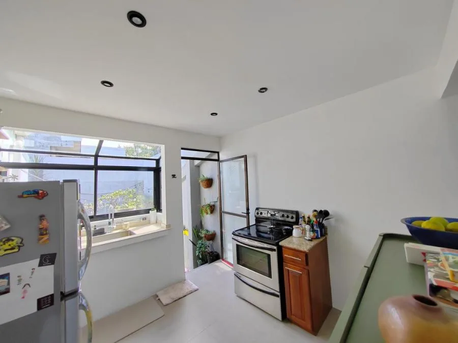 Venta de Casa + APTO en Tibás, San José. - Venta en Tibás — photo 4