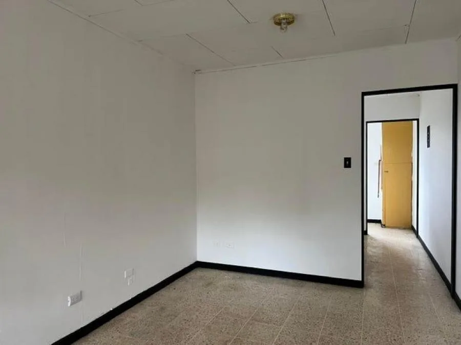 Venta de Amplias Casas en Montes de Oca, San José / Mls. 26-741 OFC JB - Venta en Montes de Oca — photo 2