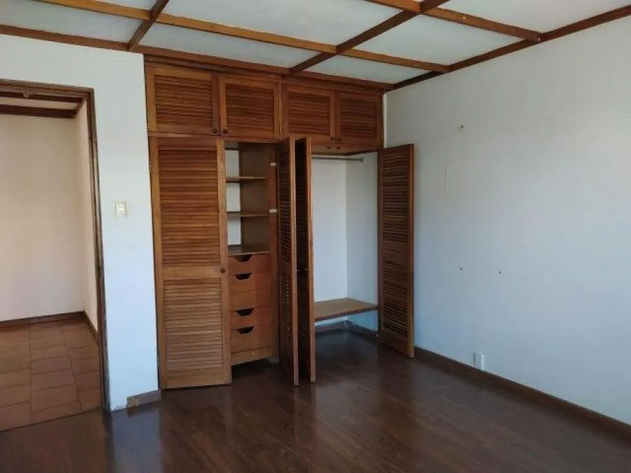 Casa de una sola planta y mucho espacios ubicada en Barrio La Guaria, Moravia RAH 232023 - Venta en Moravia — photo 5