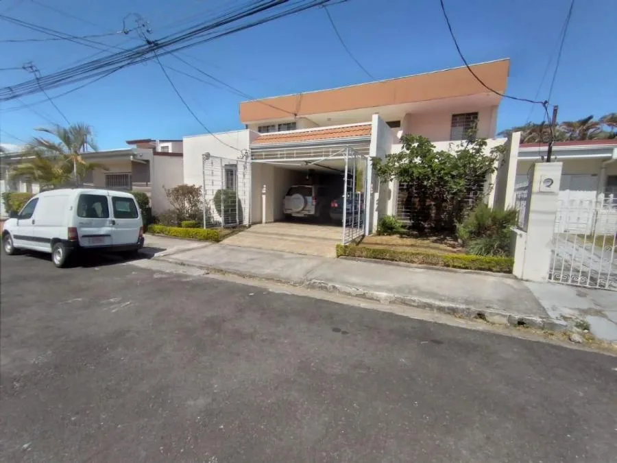 Casa en Venta en Rohrmoser, San José RAH #23424 - Venta en Pavas