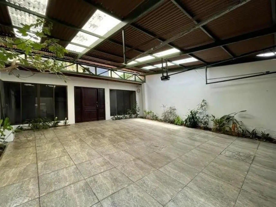 Alquiler de casa en Pozos Santa Ana - Alquiler / Renta en Pozos