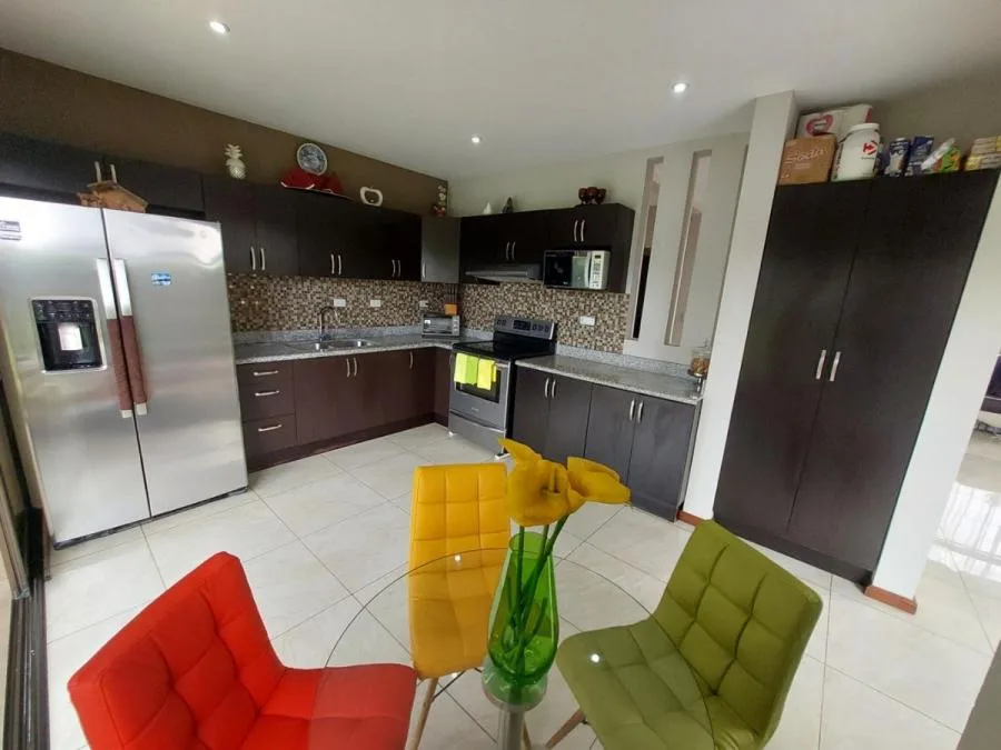 CASA EN VENTA, GUÁCIMA ALAJUELA,$320.000 Cod#24-1680 - Venta en Guácima