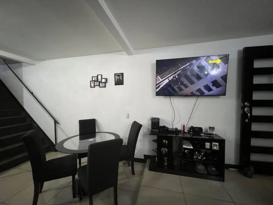 Venta de 2 Casas en Guadalupe de Goicoechea. RAH 26-635 - Venta en Goicoechea — photo 2