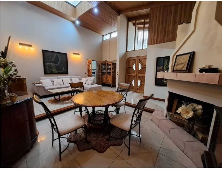 Venta de casa independiente cerca de Los Yoses Sur, San José US$250,000 #JM61 - Venta en San Pedro — photo 4