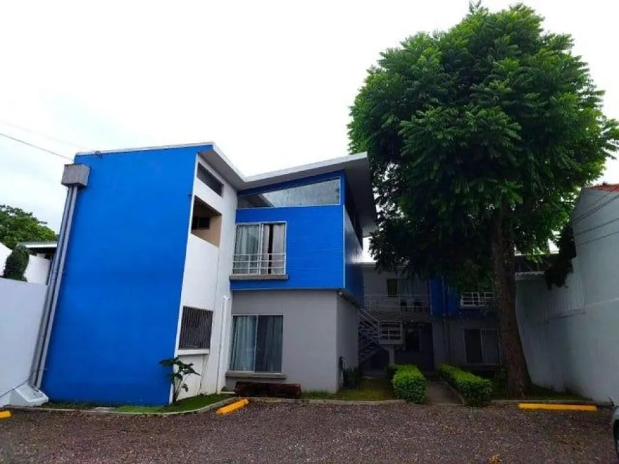 Alquiler de Apartamento en Pozos, Santa Ana. - Alquiler / Renta en Santa Ana