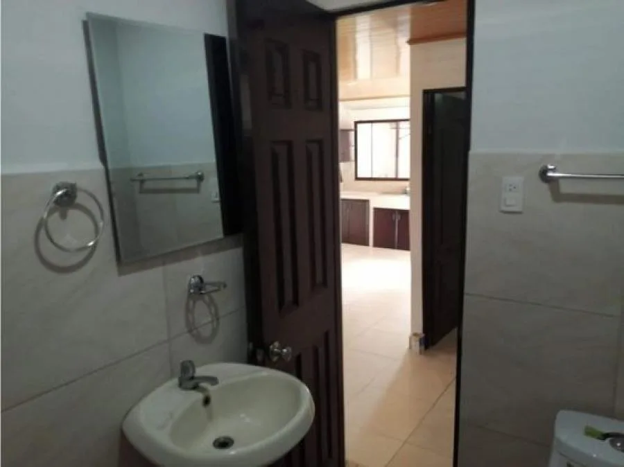 VENTA DE DOS CASAS, SAN JOSE, TIBAS, SAN JUAN - Venta en Tibás — photo 4